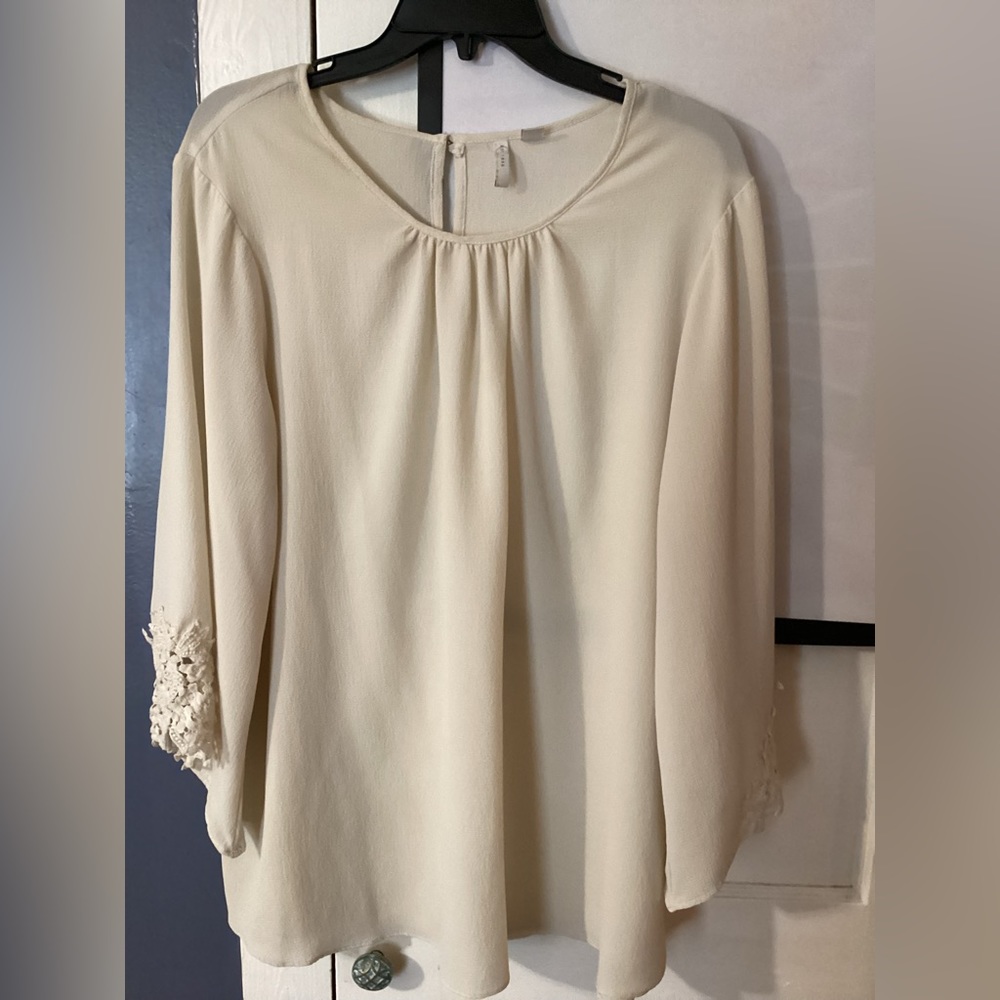 Wide sleeve shirt